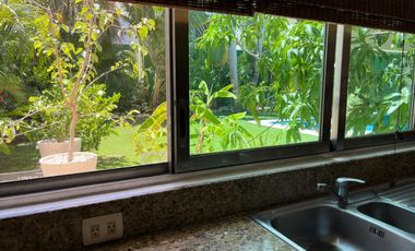 Casa con terraza, jardín y alberca privada, en venta, Villa Magna, Cancun.