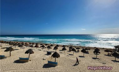 Casa con terraza, jardín y alberca privada, en venta, Villa Magna, Cancun.