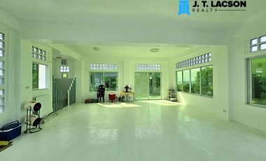 🌟 Stunning Hilltop House Overlooking the Sea and Cebu Island in Sibulan 🌟