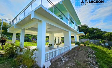 🌟 Stunning Hilltop House Overlooking the Sea and Cebu Island in Sibulan 🌟