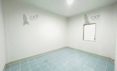For sale/rent: Townhouse, Green Garden Home, Khlong 11, newly renovated house, negotiable price.