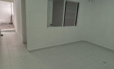 SE ARRIENDA LOCAL COMERCIAL EN CALASANZ