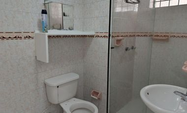 SE ARRIENDA LOCAL COMERCIAL EN CALASANZ