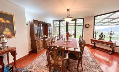 CASA CON HERMOSA VISTA UBICADA EN LA PARTE ALTA DEL CLUB APOSENTOS (BRICEÑO)