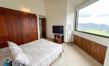 CASA CON HERMOSA VISTA UBICADA EN LA PARTE ALTA DEL CLUB APOSENTOS (BRICEÑO)