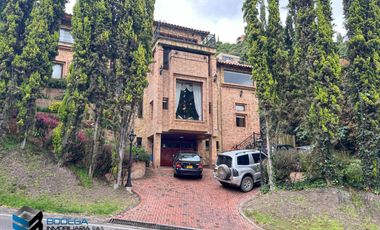 CASA CON EXCELENTE  VISTA UBICADA EN LA PARTE MEDIA DEL CLUB APOSENTOS (BRICEÑO)