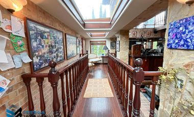 CASA CON EXCELENTE  VISTA UBICADA EN LA PARTE MEDIA DEL CLUB APOSENTOS (BRICEÑO)