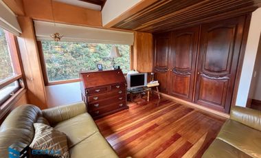 CASA CON EXCELENTE  VISTA UBICADA EN LA PARTE MEDIA DEL CLUB APOSENTOS (BRICEÑO)