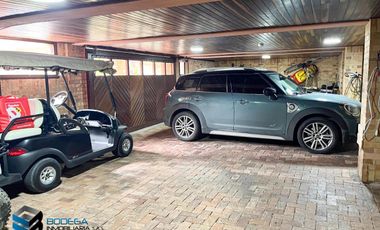 CASA CON EXCELENTE  VISTA UBICADA EN LA PARTE MEDIA DEL CLUB APOSENTOS (BRICEÑO)