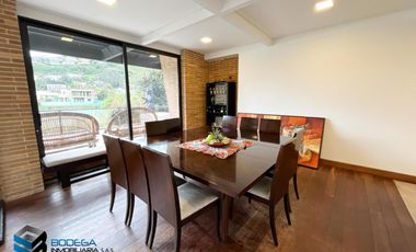 CASA CON EXCELENTE  VISTA HACIA EL LAGO.  SUPERMODERNA -  CLUB APOSENTOS (BRICEÑO)