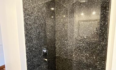 CASA CON EXCELENTE  VISTA HACIA EL LAGO.  SUPERMODERNA -  CLUB APOSENTOS (BRICEÑO)