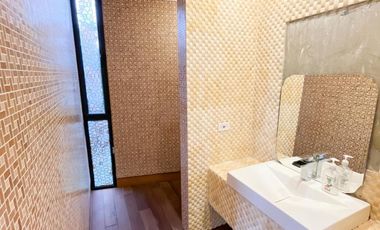 CASA CON EXCELENTE  VISTA HACIA EL LAGO.  SUPERMODERNA -  CLUB APOSENTOS (BRICEÑO)