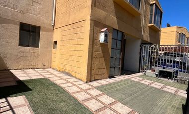 VENTA DE CASA EN CONDOMINIO MONTE CARMELO