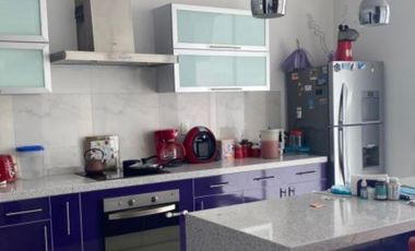 Venta de casa en condominio en Bosque Esmeralda.