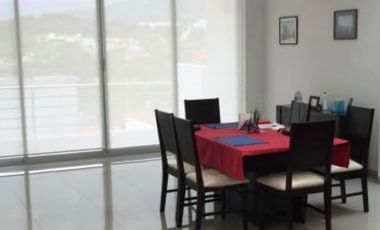 Venta de casa en condominio en Bosque Esmeralda.