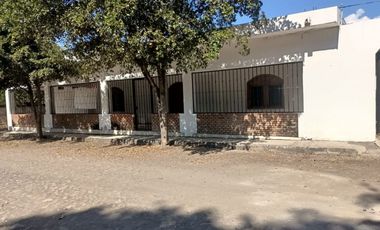 Casa Campestre en venta con alberca en Estapilla Colima