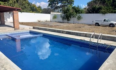 Casa Campestre en venta con alberca en Estapilla Colima
