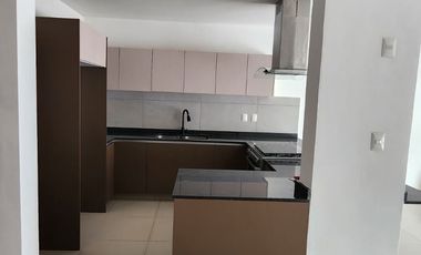 Descubre tu próximo hogar en un espacio tranquilo y agradable, en una excelente casa en renta en el Fraccionamiento Triventi