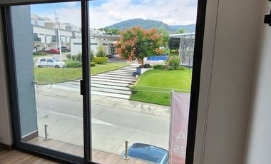 Descubre tu próximo hogar en un espacio tranquilo y agradable, en una excelente casa en renta en el Fraccionamiento Triventi