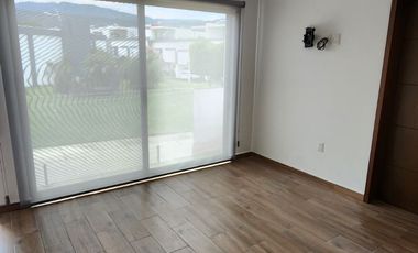 Descubre tu próximo hogar en un espacio tranquilo y agradable, en una excelente casa en renta en el Fraccionamiento Triventi