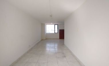 Oficina en arriendo en Alto Prado.