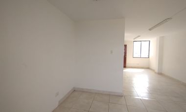 Oficina en arriendo en Alto Prado.