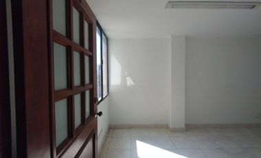 Oficina en arriendo en Alto Prado.