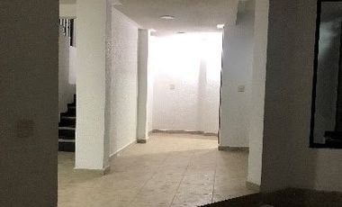 CASA EN RENTA CERCA DEL PUENTE DE METEPEC