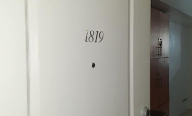 Rush Sale Condo in Manila near De la Salle University