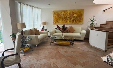 Venta Casa de Tres Niveles en Av Tamaulipas en Santa Fe