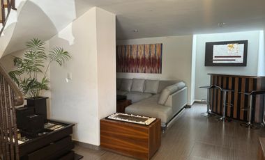 Venta Casa de Tres Niveles en Av Tamaulipas en Santa Fe