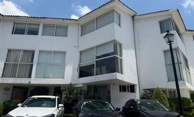Venta Casa de Tres Niveles en Av Tamaulipas en Santa Fe