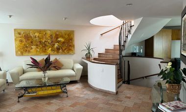 Venta Casa de Tres Niveles en Av Tamaulipas en Santa Fe
