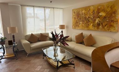 Venta Casa de Tres Niveles en Av Tamaulipas en Santa Fe