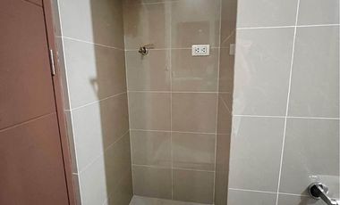 Modern 1 Bedroom Unit for Sale in Two Palm Tree Villas Tower 2, Newport City, Villamor Air Base, Pasay City!