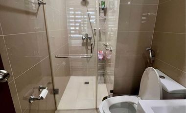 Modern 1 Bedroom Unit for Sale in Two Palm Tree Villas Tower 2, Newport City, Villamor Air Base, Pasay City!