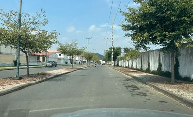 Vendo o alquilo casa en Gran Vittoria de 3 dormitorios con patio y BBQ