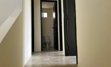 Vendo o alquilo casa en Gran Vittoria de 3 dormitorios con patio y BBQ