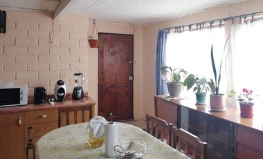 Vendemos en Temuco amplia casa de esquina ubicación potencialmente comercial sector Gabriela Mistral