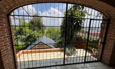 Casa en venta en Col Cerro del Tesoro Tlaquepaque