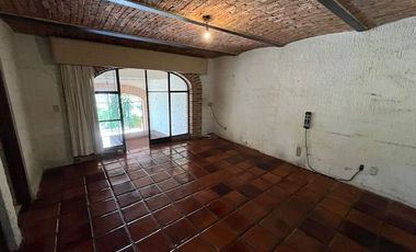 Casa en venta en Col Cerro del Tesoro Tlaquepaque
