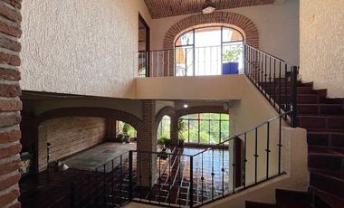 Casa en venta en Col Cerro del Tesoro Tlaquepaque