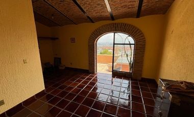 Casa en venta en Col Cerro del Tesoro Tlaquepaque