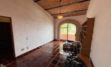 Casa en venta en Col Cerro del Tesoro Tlaquepaque