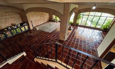 Casa en venta en Col Cerro del Tesoro Tlaquepaque