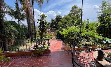 Casa en venta en Col Cerro del Tesoro Tlaquepaque