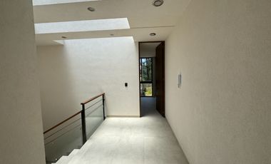 CASA EN VENTA EN PRADERAS ALTOZANO