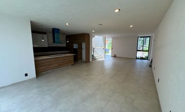 CASA EN VENTA EN PRADERAS ALTOZANO