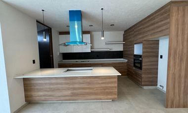 CASA EN VENTA EN PRADERAS ALTOZANO