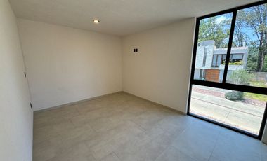 CASA EN VENTA EN PRADERAS ALTOZANO
